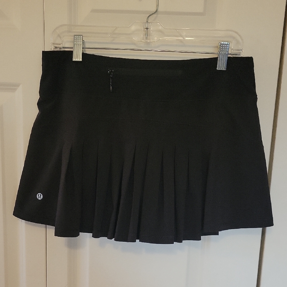 Lululemon Athletica Black Back Pleated Tennis Skirt
